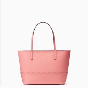 🔥NWT Essential Spring and Summer Kate Spade Tote